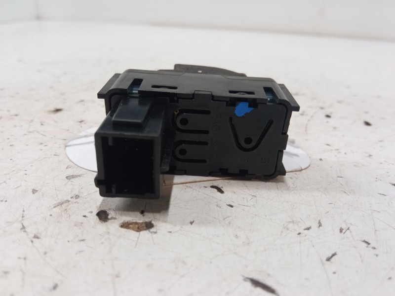 Recambio de mando elevalunas delantero derecho para citroën c4 ii (nc_) 1.6 hdi 90 referencia OEM IAM   