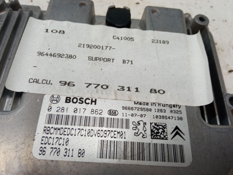 Recambio de centralita motor uce para citroën c4 ii (nc_) 1.6 hdi 90 referencia OEM IAM 9677031180 0281017862 