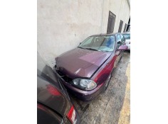 toyota avensis liftback (_t22_) del año 2000