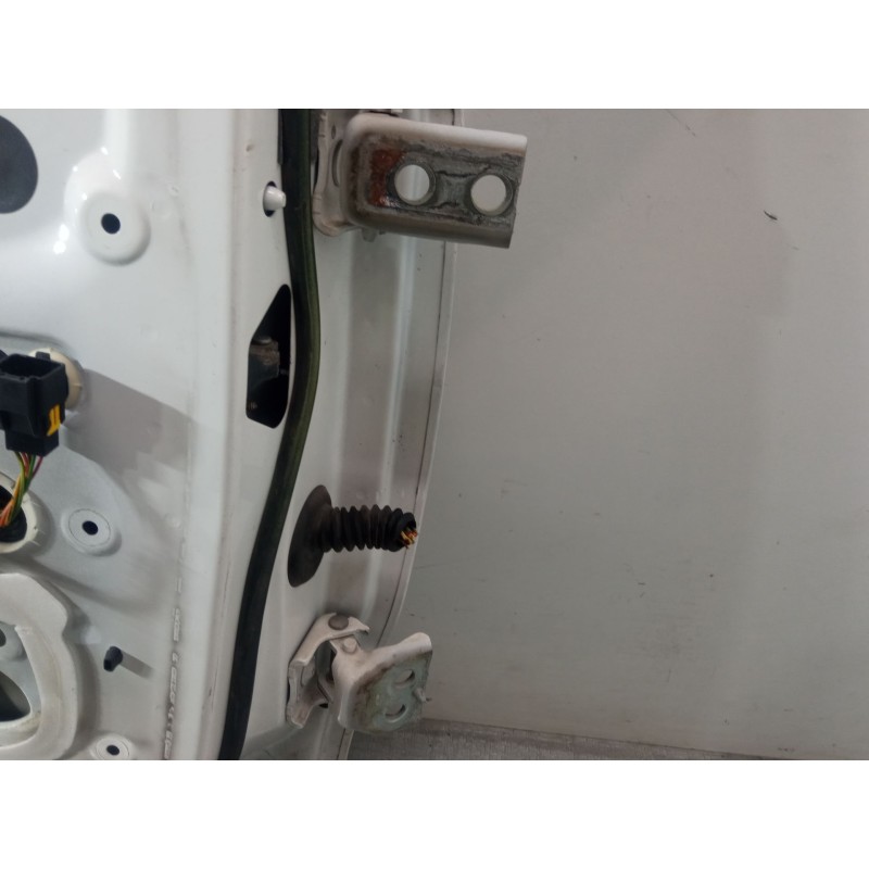 Recambio de puerta delantera izquierda para citroën c4 ii (nc_) 1.6 hdi 90 referencia OEM IAM 9435084380  