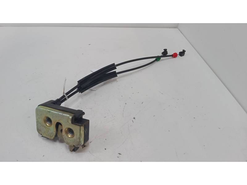 CERRADURA MALETERO / PORTON 