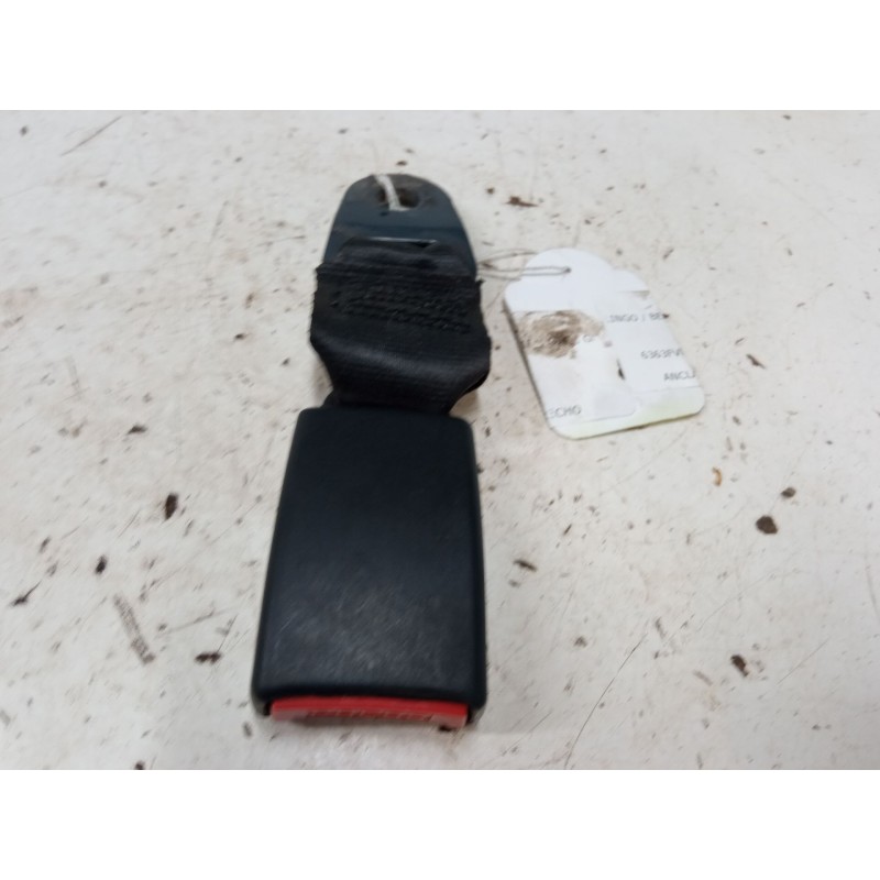 Recambio de anclaje cinturon trasero derecho para citroën berlingo / berlingo first monospace (mf_, gjk_, gfk_) 1.6 hdi 90 (mf9h