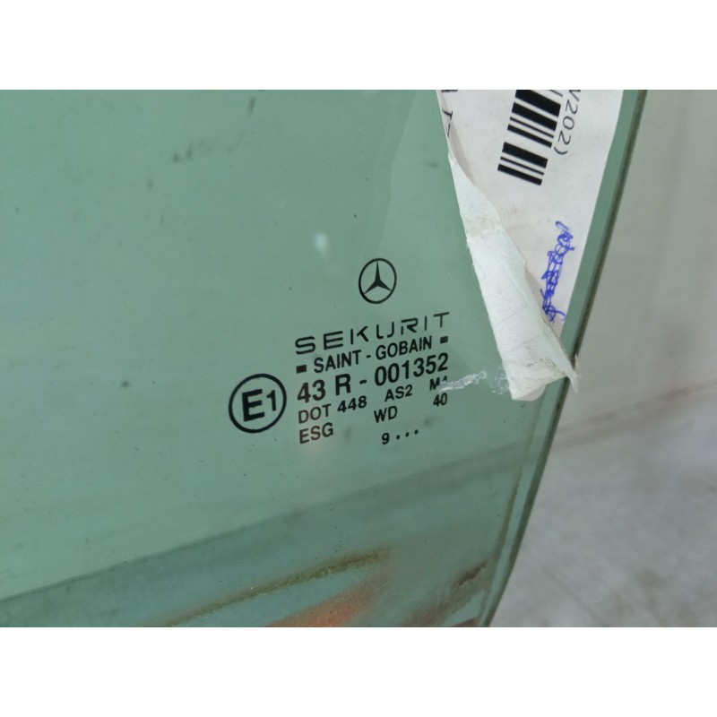 Recambio de luna puerta delantera izquierda para mercedes-benz clase c (w202) c 240 (202.026) referencia OEM IAM   