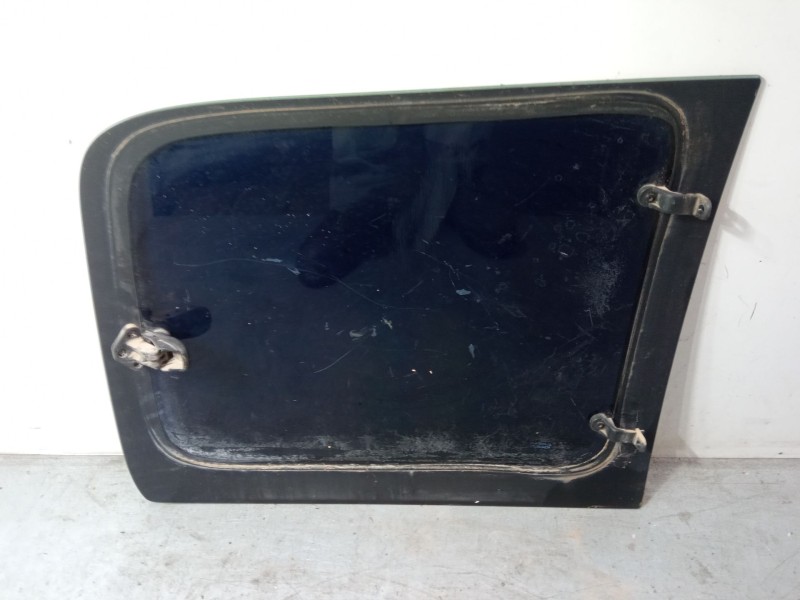 Recambio de luna maletero izquierda para peugeot partner monospace (5_, g_) 2.0 hdi referencia OEM IAM   