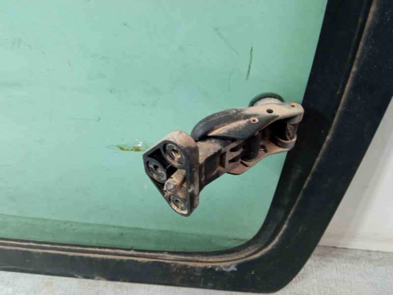 Recambio de luna maletero derecha para peugeot partner monospace (5_, g_) 1.9 d referencia OEM IAM   