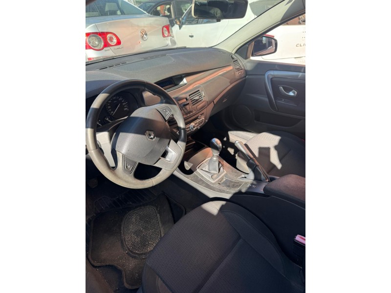 renault laguna iii (bt0/1) del año 2010