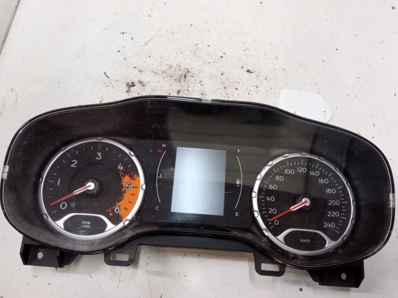 Recambio de cuadro instrumentos para jeep renegade suv (bu, b1, bv) 1.6 crd referencia OEM IAM 735650379  