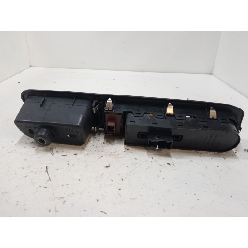Recambio de mando elevalunas delantero izquierdo para jeep renegade suv (bu, b1, bv) 1.6 crd referencia OEM IAM 07356458420  