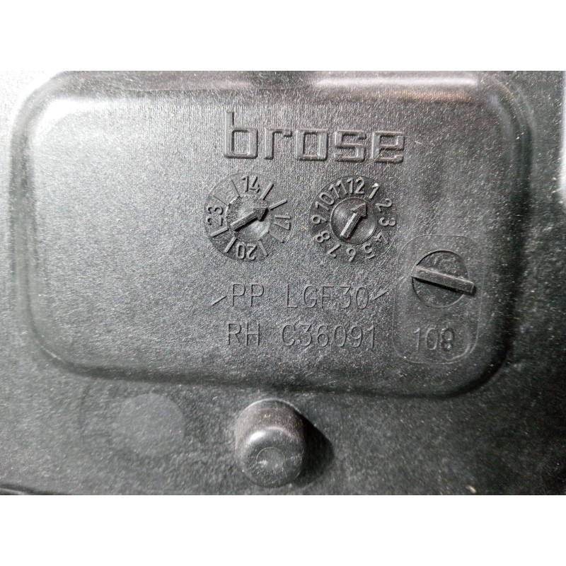 Recambio de elevalunas electrico trasero derecho para jeep renegade suv (bu, b1, bv) 1.6 crd referencia OEM IAM 519801110  
