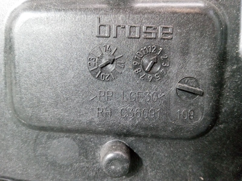 Recambio de elevalunas electrico trasero derecho para jeep renegade suv (bu, b1, bv) 1.6 crd referencia OEM IAM 519801110  