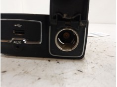 Recambio de conector usb / aux para jeep renegade suv (bu, b1, bv) 1.6 crd referencia OEM IAM 735604055   2