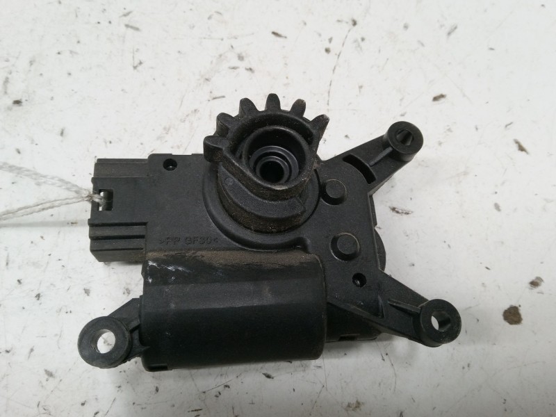 Recambio de motor apertura trampillas climatizador para jeep renegade suv (bu, b1, bv) 1.6 crd referencia OEM IAM A21102000  