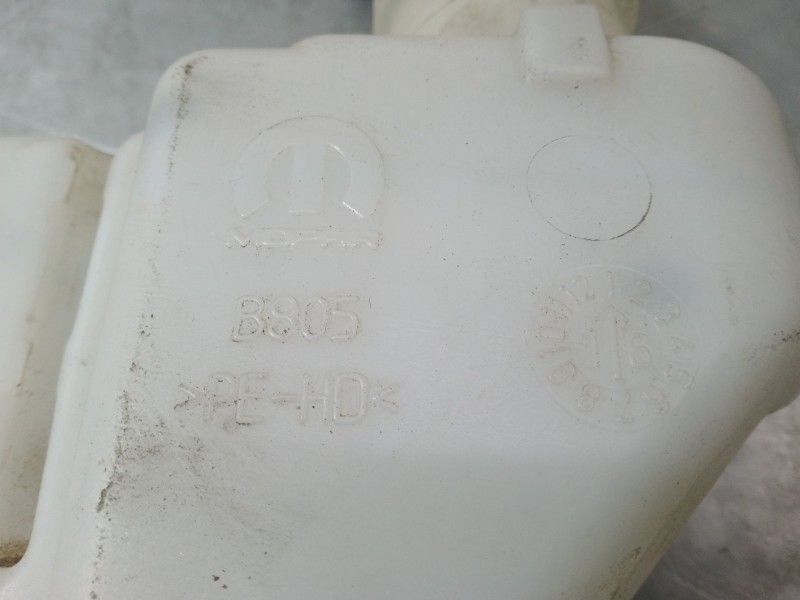 Recambio de deposito limpiaparabrisas para jeep renegade suv (bu, b1, bv) 1.6 crd referencia OEM IAM   