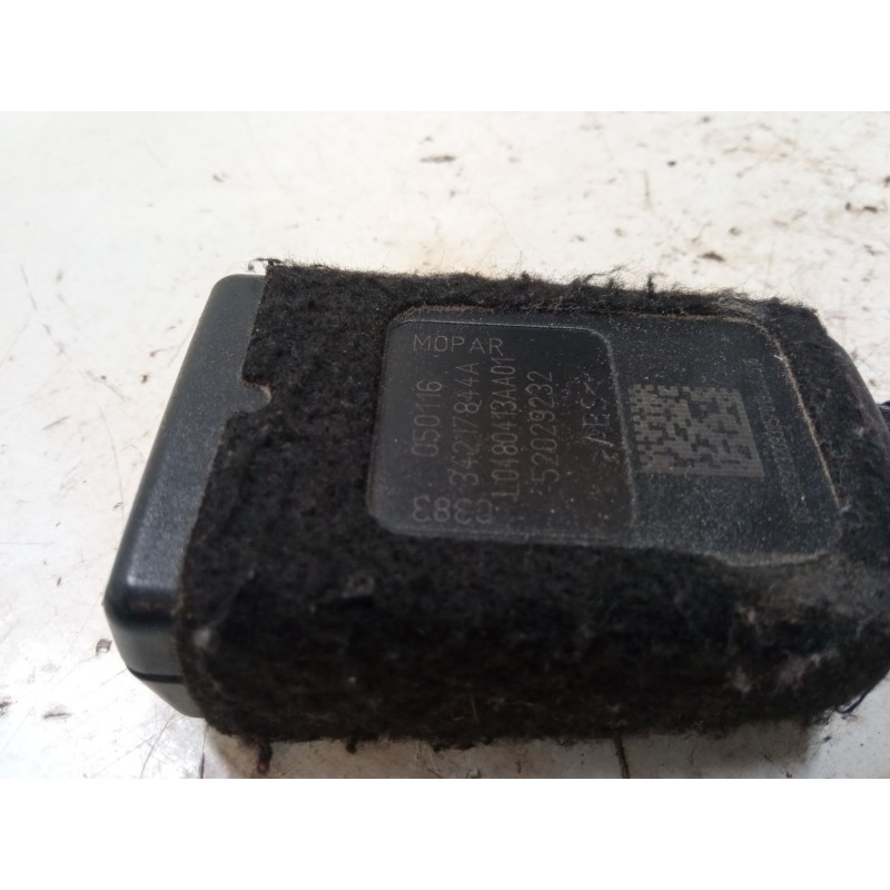 Recambio de anclaje cinturon delantero derecho para jeep renegade suv (bu, b1, bv) 1.6 crd referencia OEM IAM   