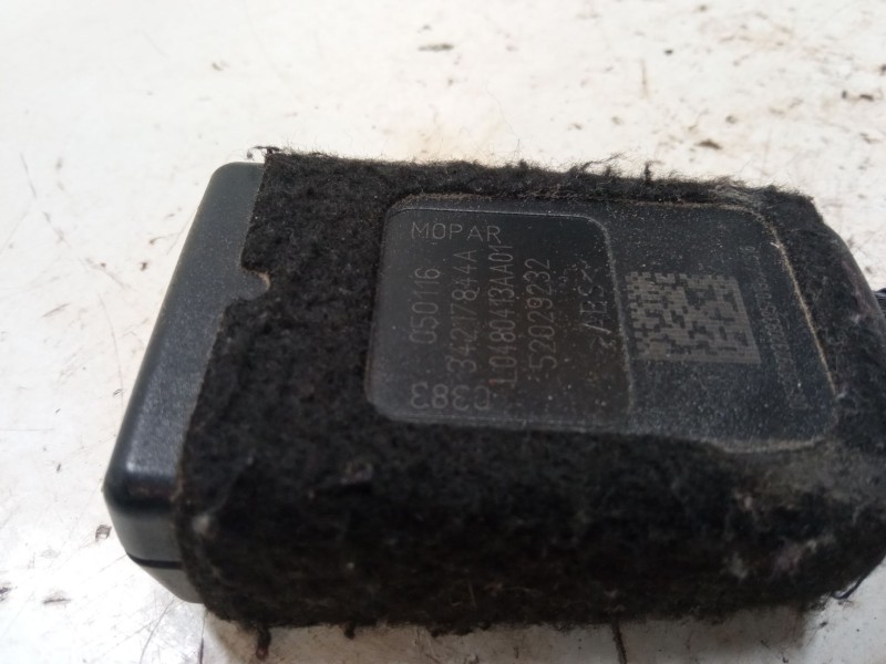 Recambio de anclaje cinturon delantero derecho para jeep renegade suv (bu, b1, bv) 1.6 crd referencia OEM IAM   