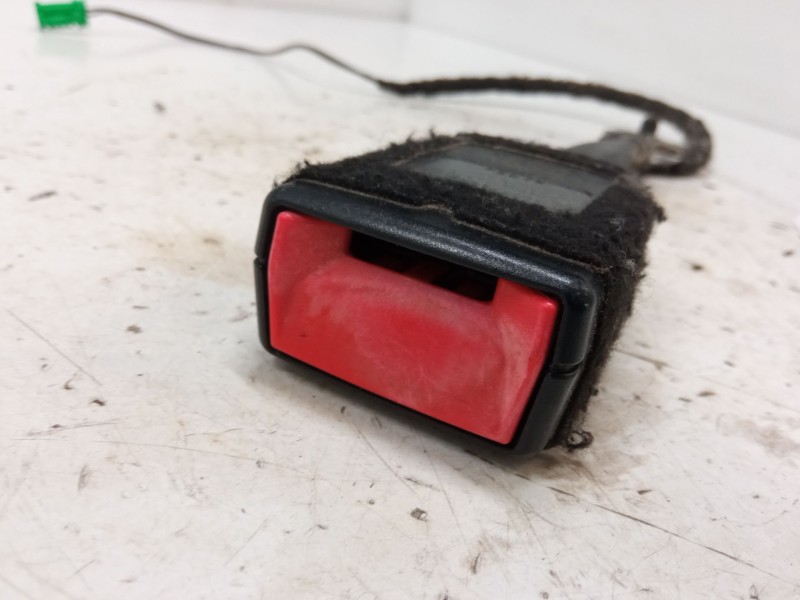 Recambio de anclaje cinturon delantero derecho para jeep renegade suv (bu, b1, bv) 1.6 crd referencia OEM IAM   