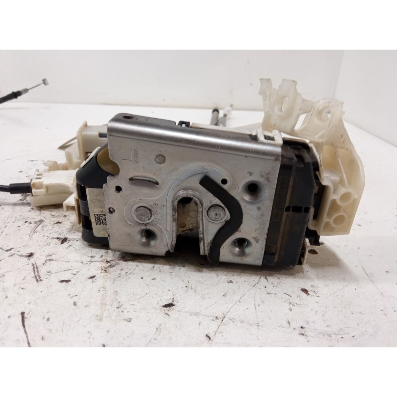 Recambio de cerradura puerta trasera izquierda para jeep renegade suv (bu, b1, bv) 1.6 crd referencia OEM IAM 52028385  