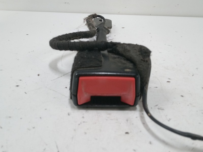 Recambio de anclaje cinturon delantero izquierdo para jeep renegade suv (bu, b1, bv) 1.6 crd referencia OEM IAM   