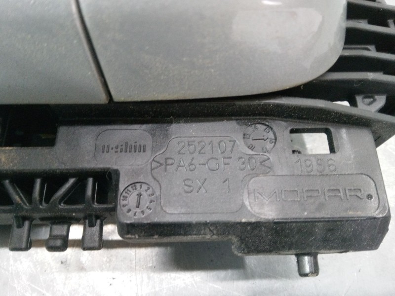 Recambio de maneta exterior puerta trasera izquierda para jeep renegade suv (bu, b1, bv) 1.6 crd referencia OEM IAM   