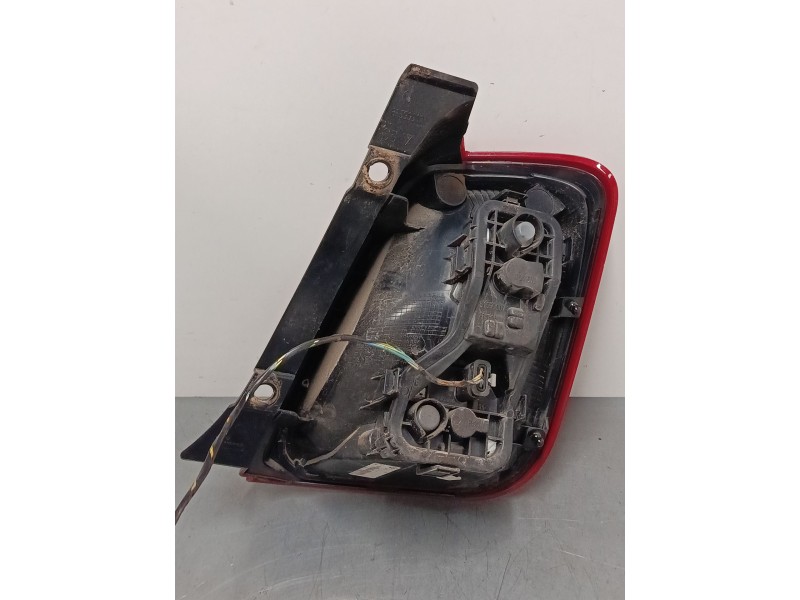 Recambio de piloto trasero izquierdo para fiat 500 (312_) 1.2 (312axa1a) referencia OEM IAM 81599002  