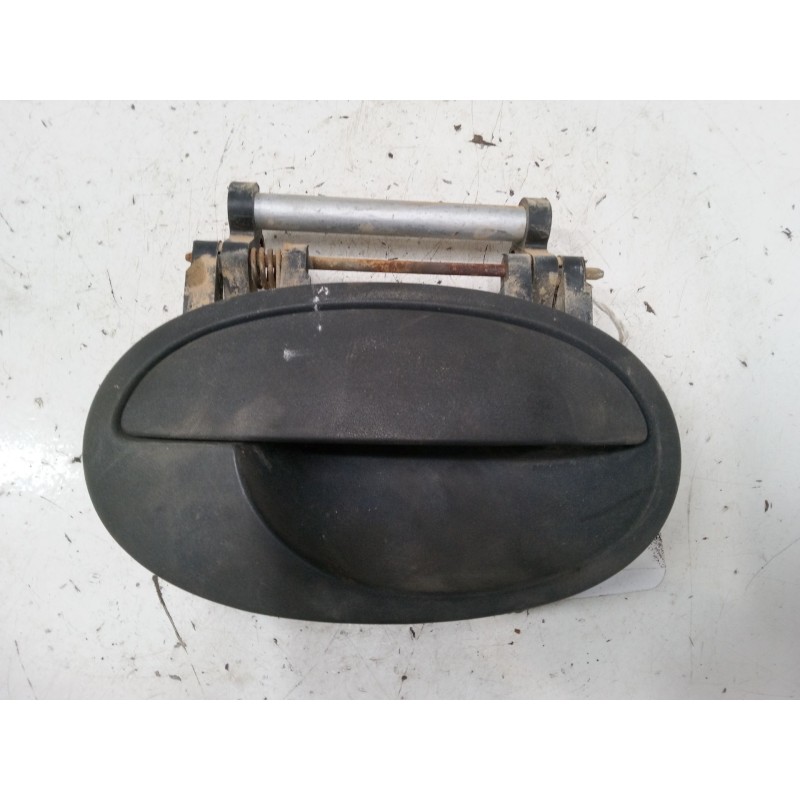 Recambio de maneta exterior puerta delantera derecha para opel combo tour 1.3 cdti 16v referencia OEM IAM 22175  