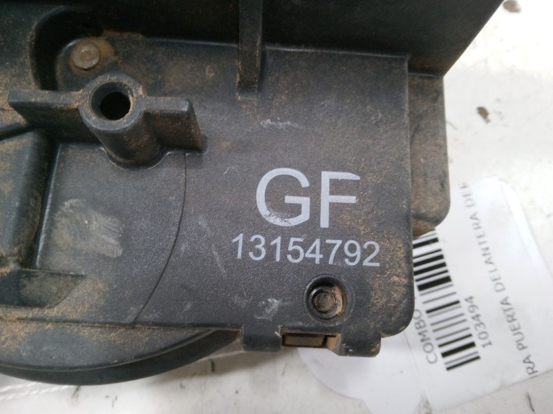 Recambio de cerradura puerta delantera derecha para opel combo tour 1.3 cdti 16v referencia OEM IAM 13154792  