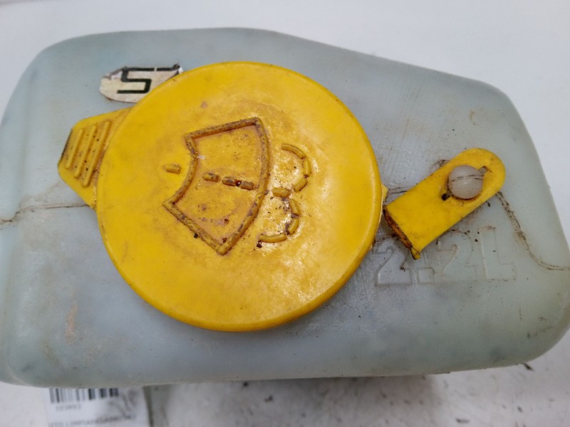 Recambio de deposito limpiaparabrisas para opel combo tour 1.3 cdti 16v referencia OEM IAM   