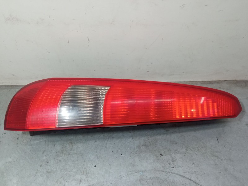 Recambio de piloto trasero izquierdo para ford fiesta v (jh_, jd_) 1.4 16v referencia OEM IAM   