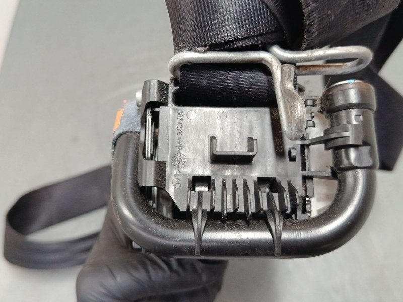 Recambio de cinturon seguridad delantero izquierdo para citroën c4 picasso i monospace (ud_) 1.6 hdi 110 referencia OEM IAM 9674