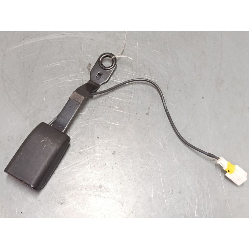 Recambio de anclaje cinturon delantero derecho para citroën c4 picasso i monospace (ud_) 1.6 hdi 110 referencia OEM IAM 96845112