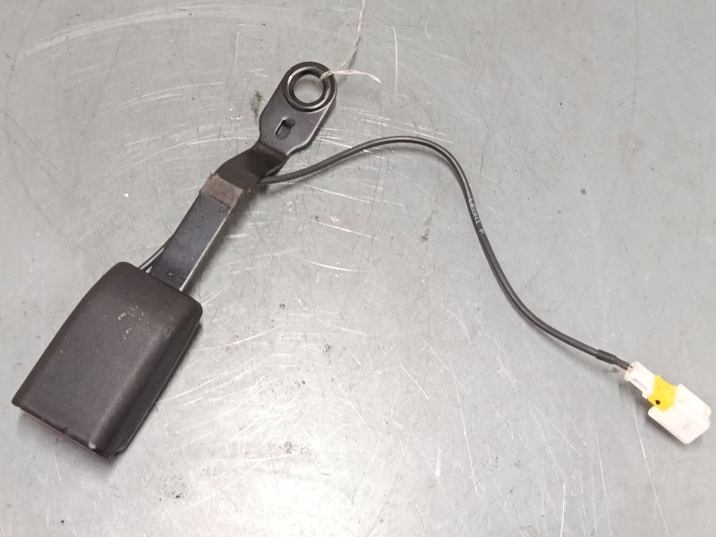 Recambio de anclaje cinturon delantero derecho para citroën c4 picasso i monospace (ud_) 1.6 hdi 110 referencia OEM IAM 96845112