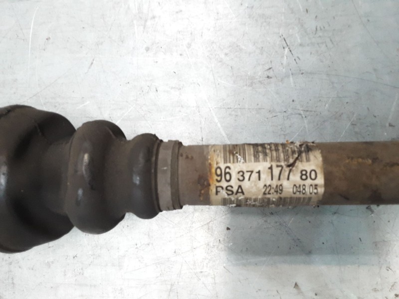 Recambio de transmision delantera izquierda para peugeot 307 cc (3b) 2.0 16v referencia OEM IAM 9637117780  