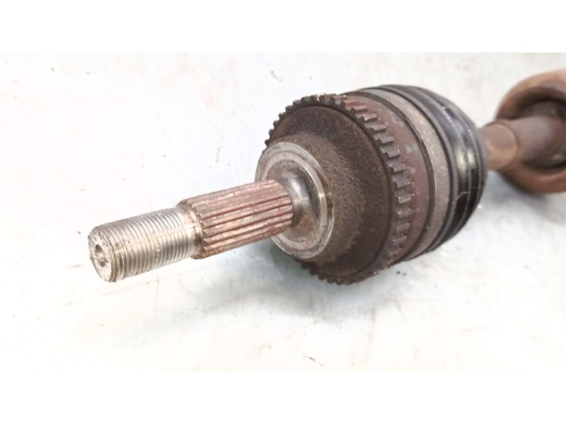 Recambio de transmision delantera derecha para renault clio ii (bb_, cb_) 1.4 16v (b/cb0p, bb13) referencia OEM IAM 8200274166  