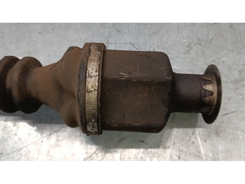 Recambio de transmision delantera derecha para renault clio ii (bb_, cb_) 1.4 16v (b/cb0p, bb13) referencia OEM IAM 8200274166  