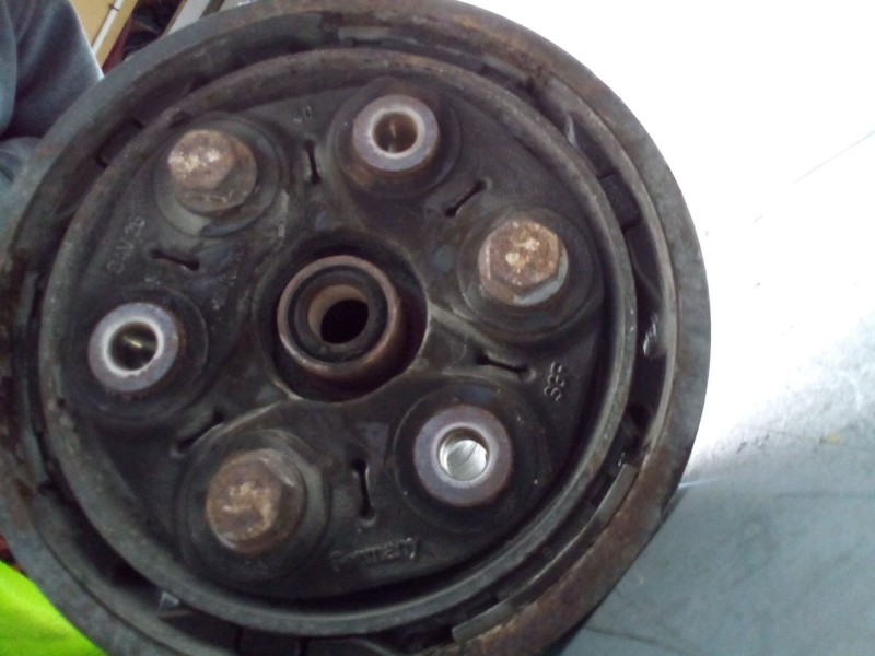 Recambio de transmision central para skoda yeti (5l) 2.0 tdi referencia OEM IAM 1K0521101H  