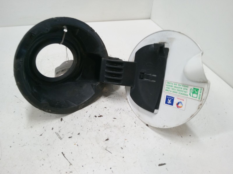 Recambio de tapa exterior combustible para peugeot 207/207+ (wa_, wc_) 1.4 16v referencia OEM IAM   