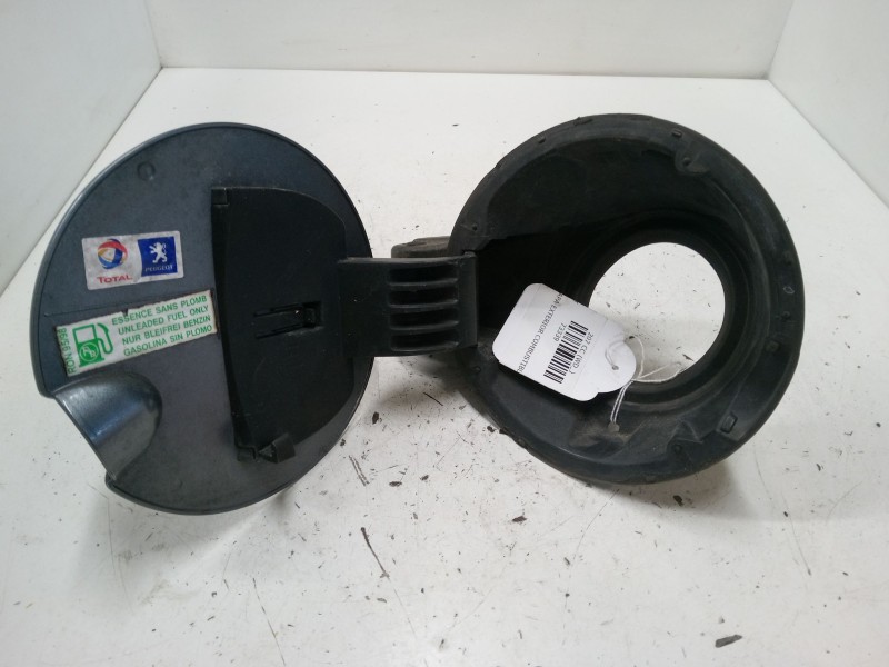 Recambio de tapa exterior combustible para peugeot 207 cc (wd_) 1.6 16v referencia OEM IAM   