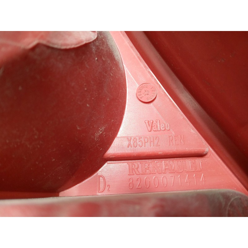 Recambio de piloto trasero derecho para renault clio ii (bb_, cb_) 1.4 16v (b/cb0p, bb13) referencia OEM IAM 8200071414 X65PH2 