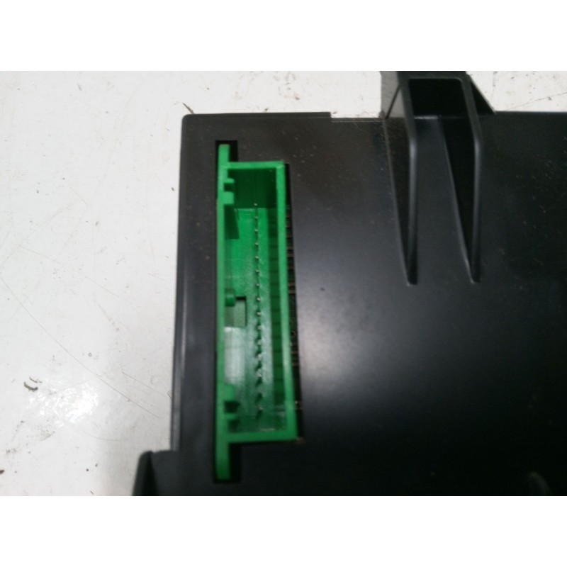 Recambio de mando climatizador para renault clio ii (bb_, cb_) 1.4 16v (b/cb0p, bb13) referencia OEM IAM 8200069371  