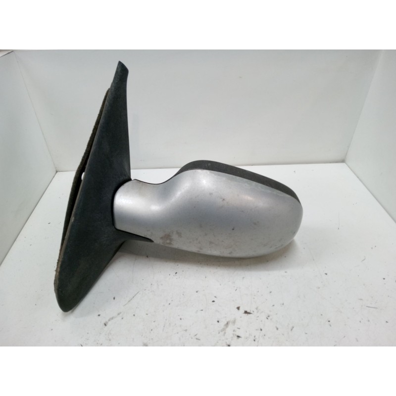 Recambio de retrovisor electrico izquierdo para renault clio ii (bb_, cb_) 1.4 16v (b/cb0p, bb13) referencia OEM IAM   