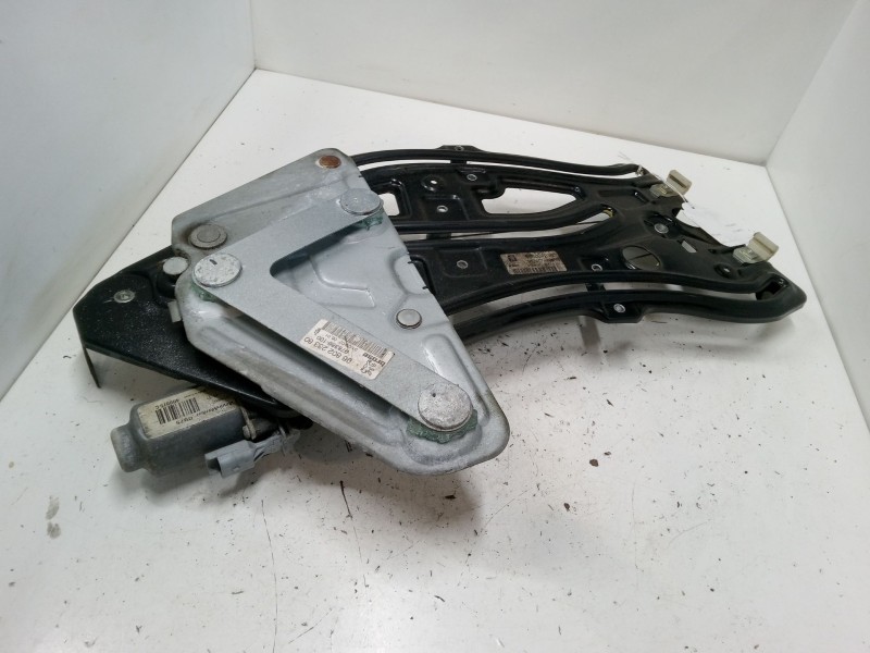 Recambio de elevalunas electrico trasero derecho para peugeot 207 cc (wd_) 1.6 16v referencia OEM IAM 9680223380  