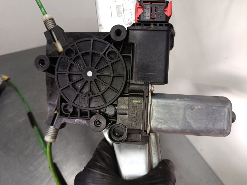 Recambio de elevalunas electrico delantero derecho para opel corsa d (s07) 1.4 (l08, l68) referencia OEM IAM   
