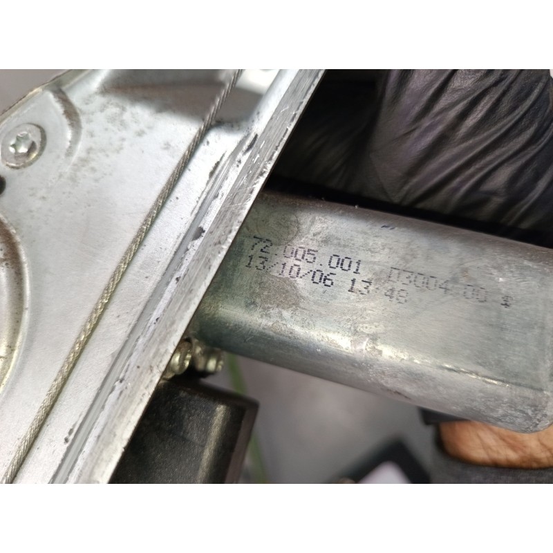Recambio de elevalunas electrico delantero derecho para opel corsa d (s07) 1.4 (l08, l68) referencia OEM IAM   