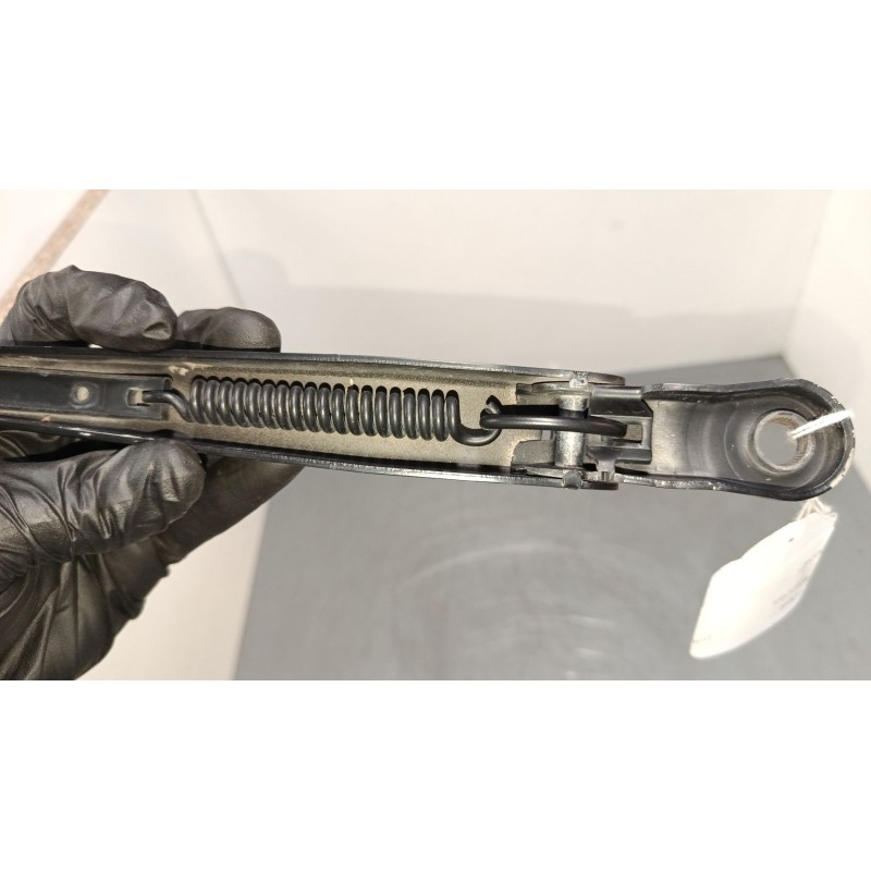 Recambio de brazo limpia delantero izquierdo para renault modus / grand modus (f/jp0_) 1.4 (jp01, jp0j) referencia OEM IAM   