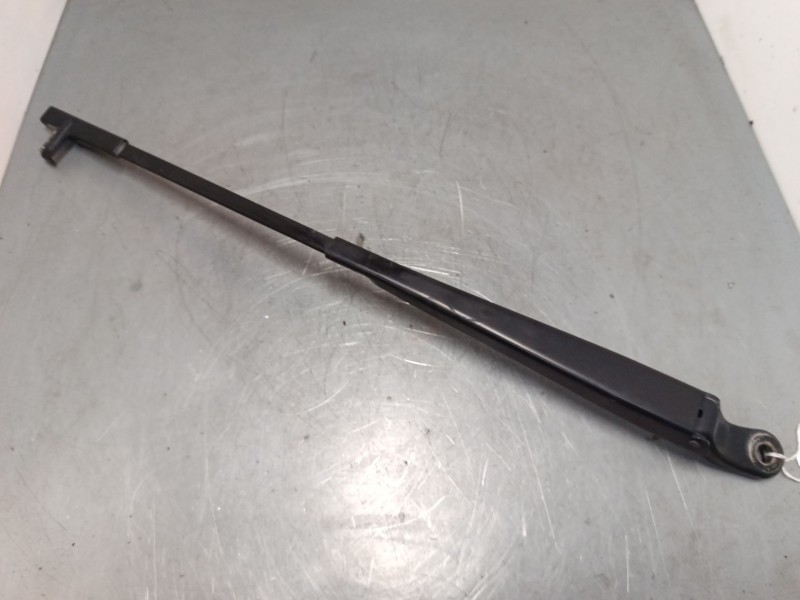 Recambio de brazo limpia delantero derecho para renault modus / grand modus (f/jp0_) 1.4 (jp01, jp0j) referencia OEM IAM 8200360