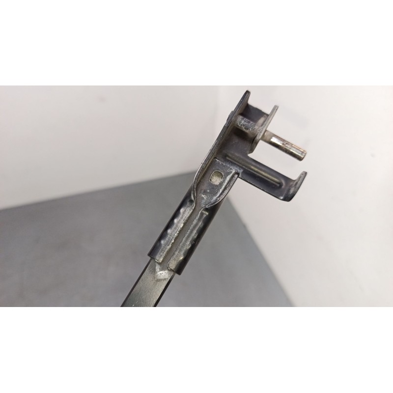 Recambio de brazo limpia delantero derecho para renault modus / grand modus (f/jp0_) 1.4 (jp01, jp0j) referencia OEM IAM 8200360