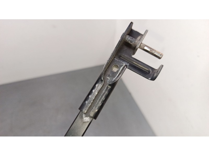 Recambio de brazo limpia delantero derecho para renault modus / grand modus (f/jp0_) 1.4 (jp01, jp0j) referencia OEM IAM 8200360