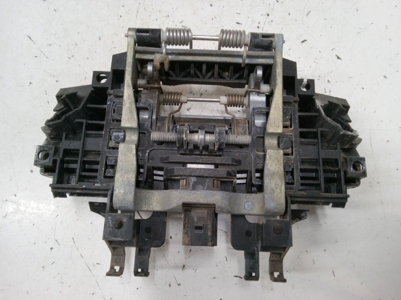 Recambio de maneta exterior puerta trasera izquierda para audi a8 d3 (4e2, 4e8) 3.0 tdi quattro referencia OEM IAM 4E0949137  