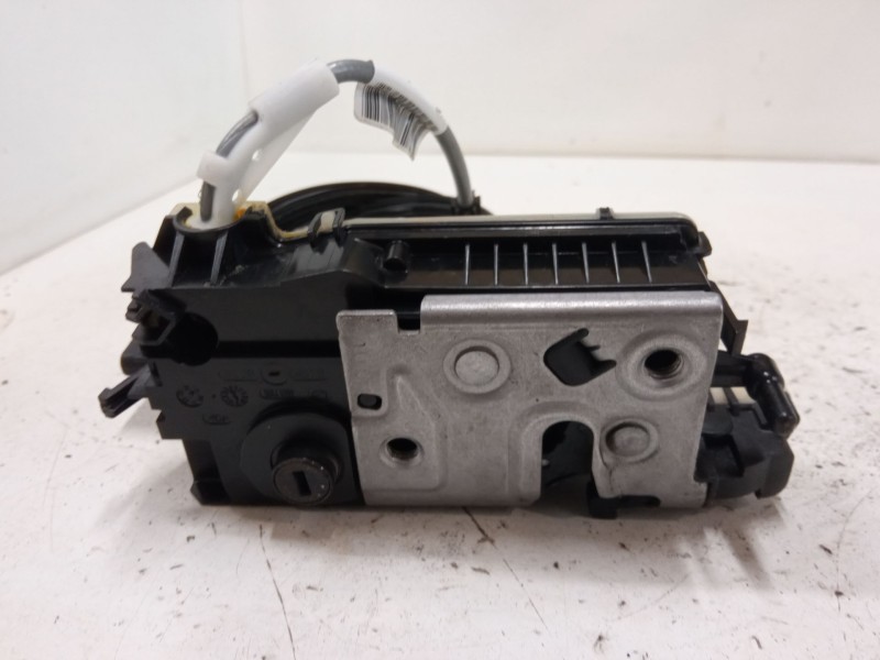 Recambio de cerradura puerta trasera izquierda para citroën c4 ii (nc_) 1.6 hdi 90 referencia OEM IAM 9685351980  