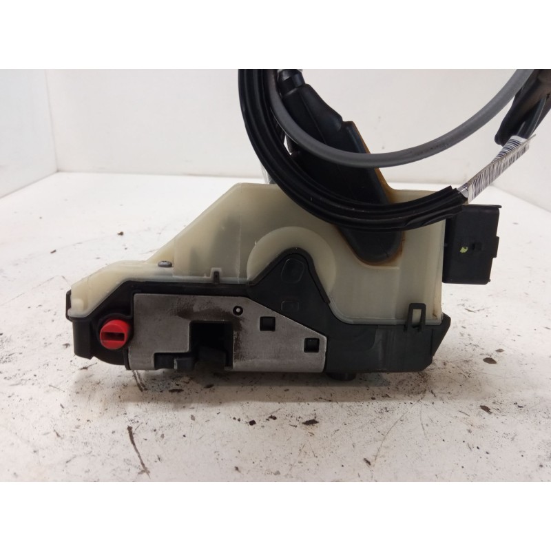 Recambio de cerradura puerta trasera izquierda para citroën c4 ii (nc_) 1.6 hdi 90 referencia OEM IAM 9685351980  